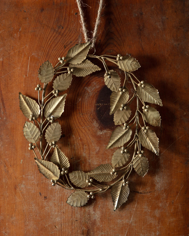 Mini Metal Wreath w/ Leaves & Berries