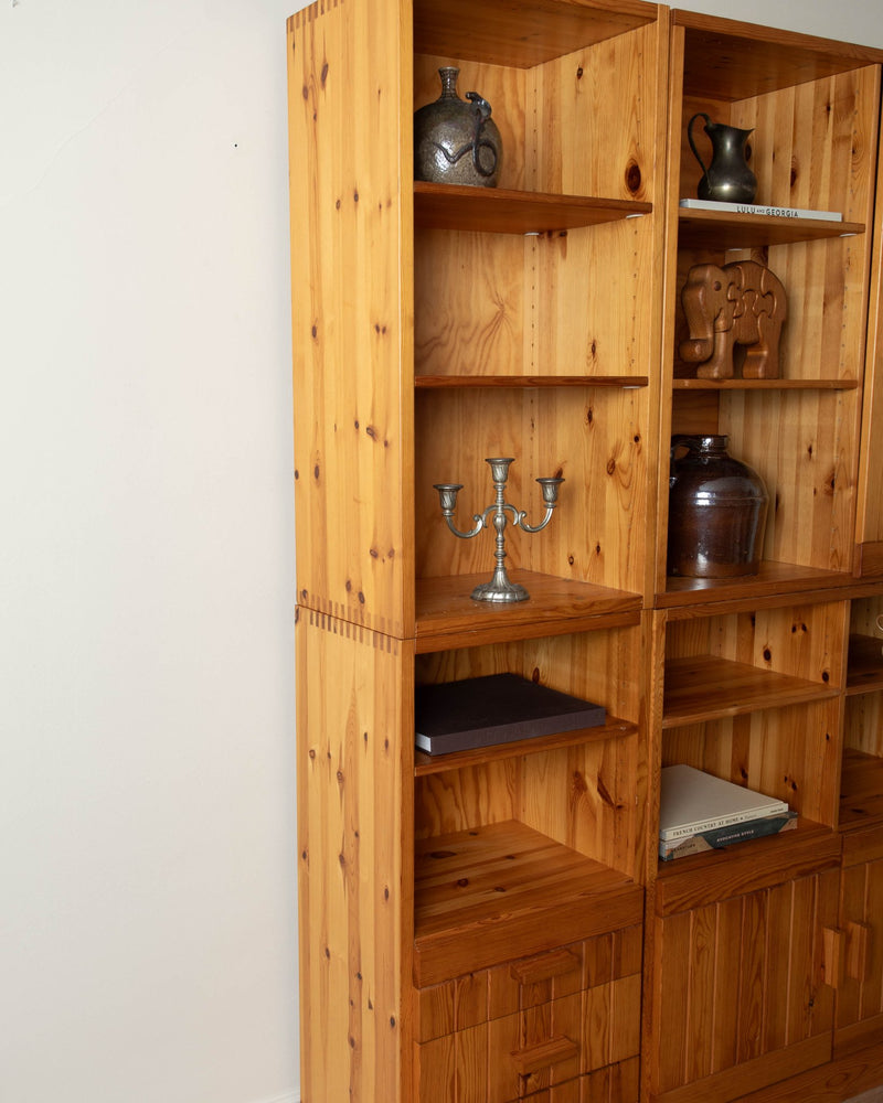 1970's Scandinavian Pine Box Joint Modular Bookcase - Lone Fox