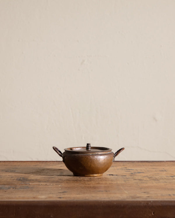19th Century Small Copper Lidded Pot - Lone Fox