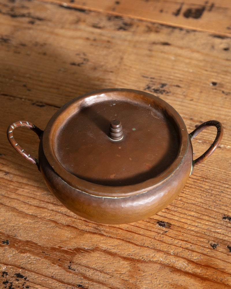 19th Century Small Copper Lidded Pot - Lone Fox