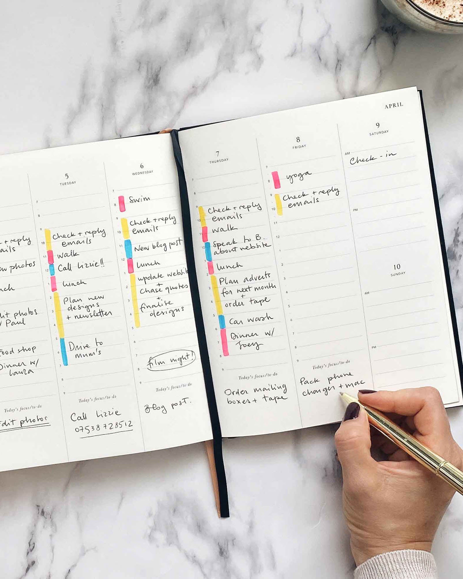 2022 Tortoise Weekly Planner (undated) – Lone Fox