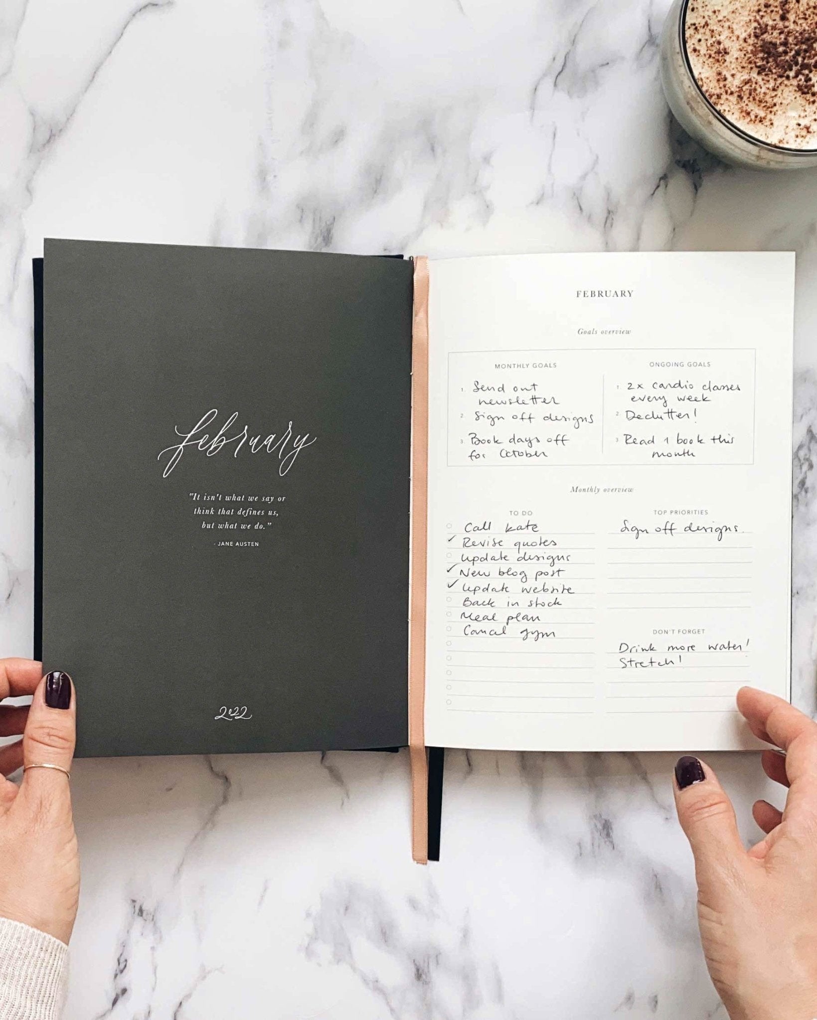 2022 Tortoise Weekly Planner (undated) – Lone Fox
