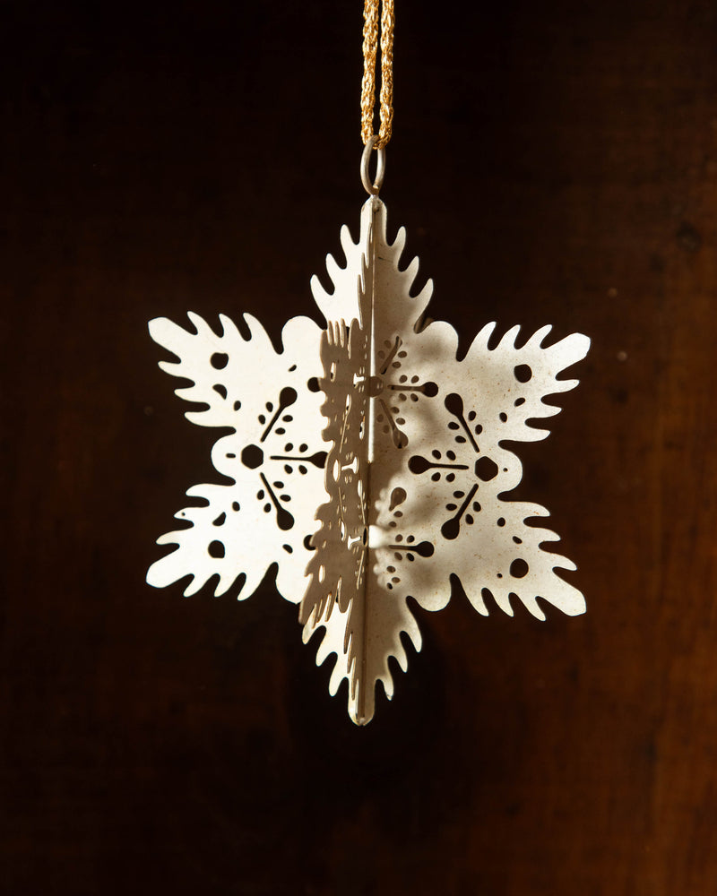 Gold 3D Snowflake Ornaments