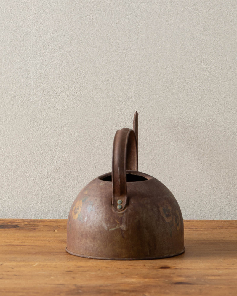 Antique Watering Can w/ Pansies Inclusion