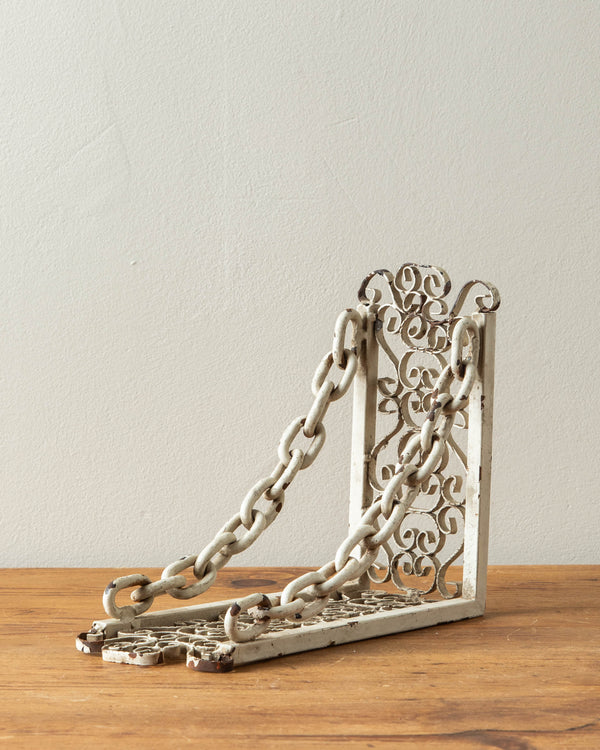 Painted Metal Chain Bookend