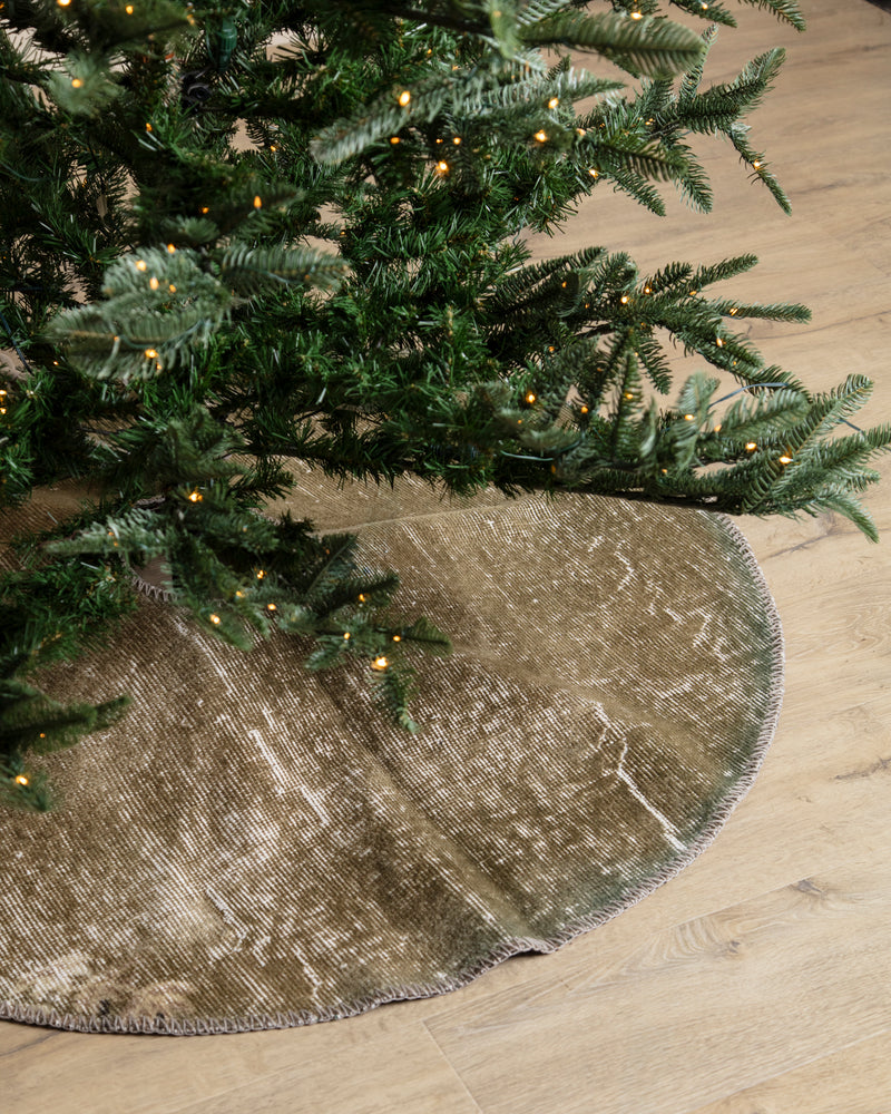 Vintage Turkish Kilim Tree Skirt #01