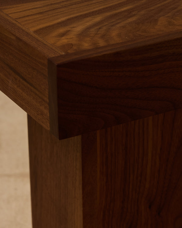 Jura Pedestal