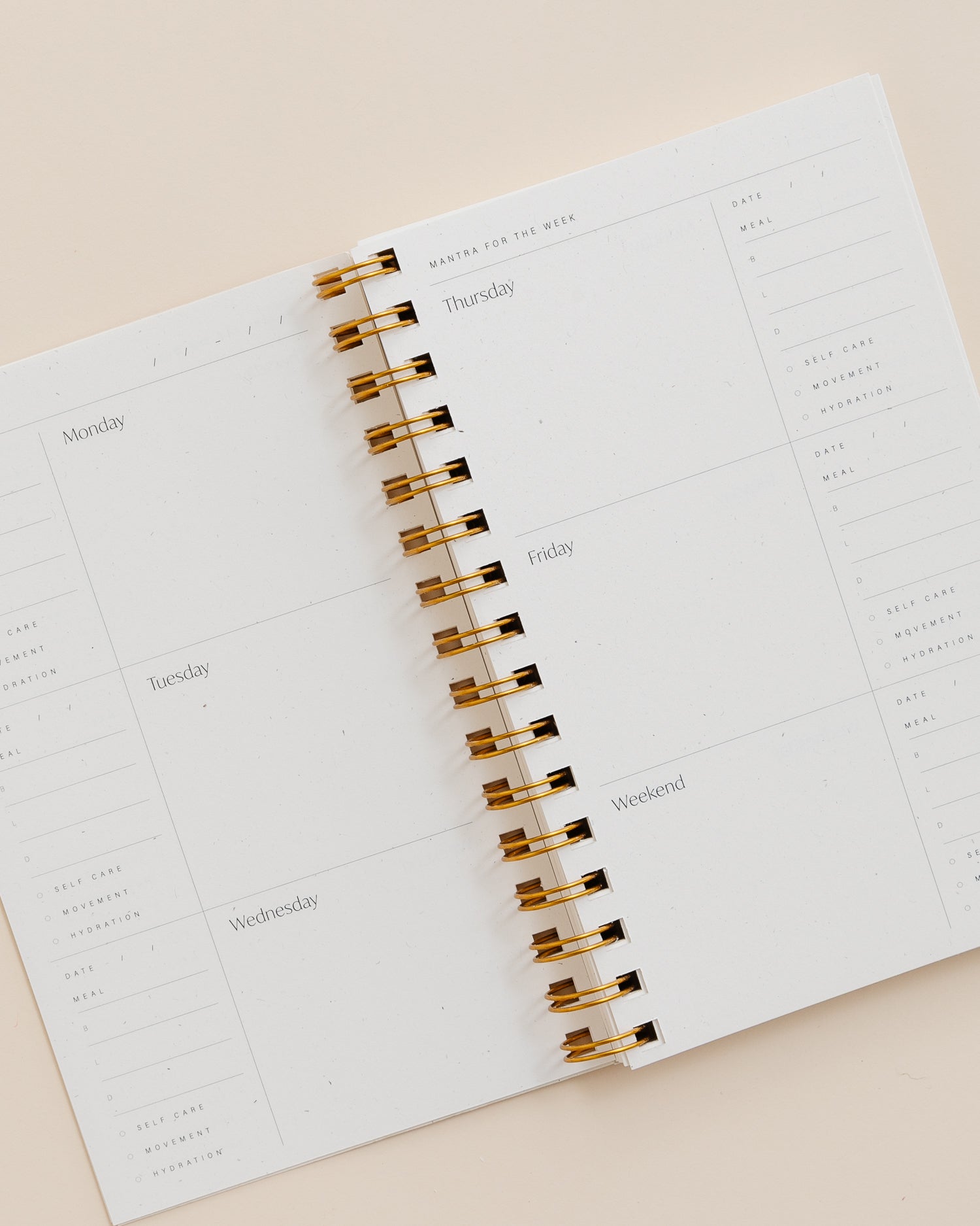 Abstract Weekly Planner – Lone Fox
