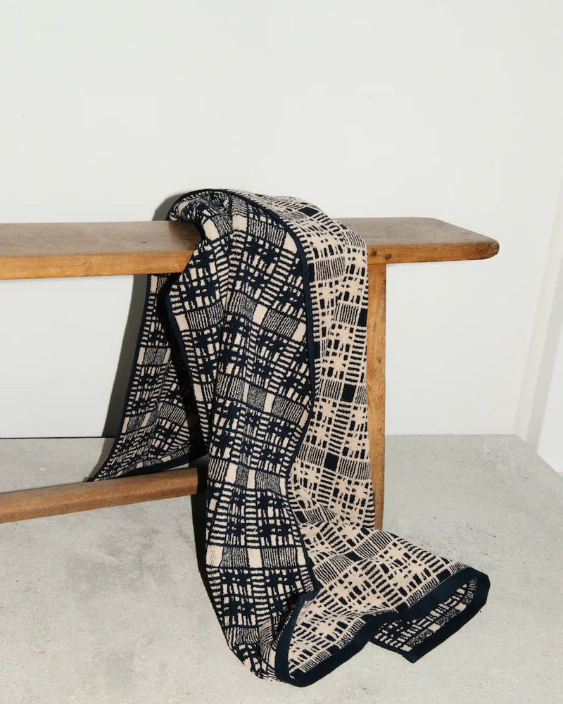 Alma Bath Towel - Lone Fox