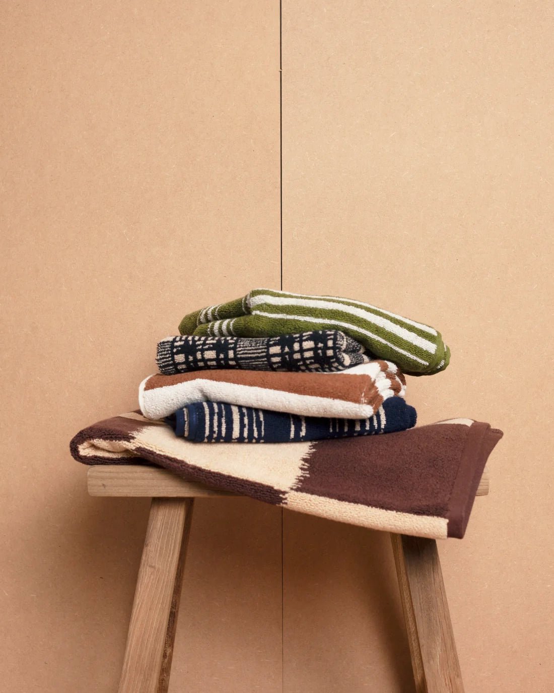 Lone Fox Alma Hand Towel - Thumbnail 2