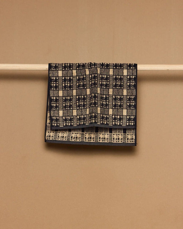 Alma Hand Towel - Lone Fox