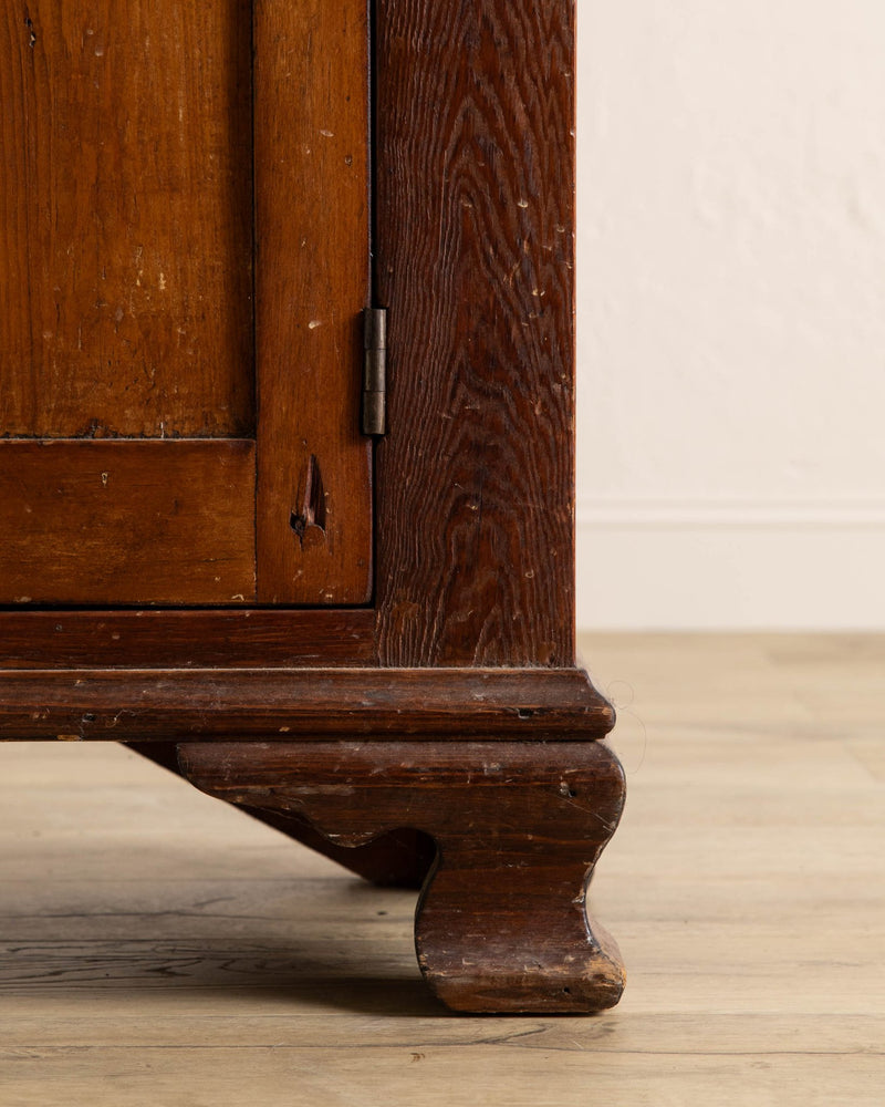 American Pine & Maple Stepback Cupboard, 19th Century - Lone Fox