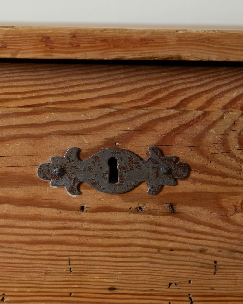 Antique Pine 3 Drawer Dresser - Lone Fox