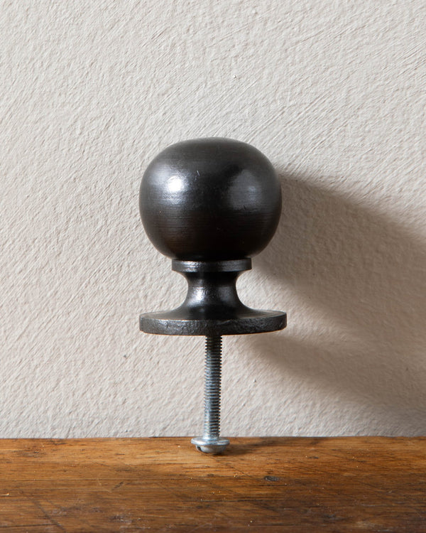 Ball Cabinet Knob - Lone Fox