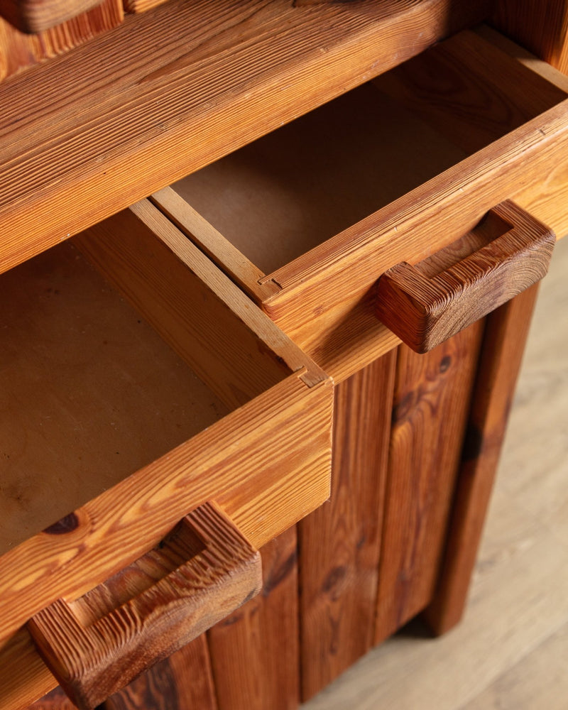 Brutalist Pine Christian IV Cabinet by Hans Fryndel, Denmark, 1970's - Lone Fox