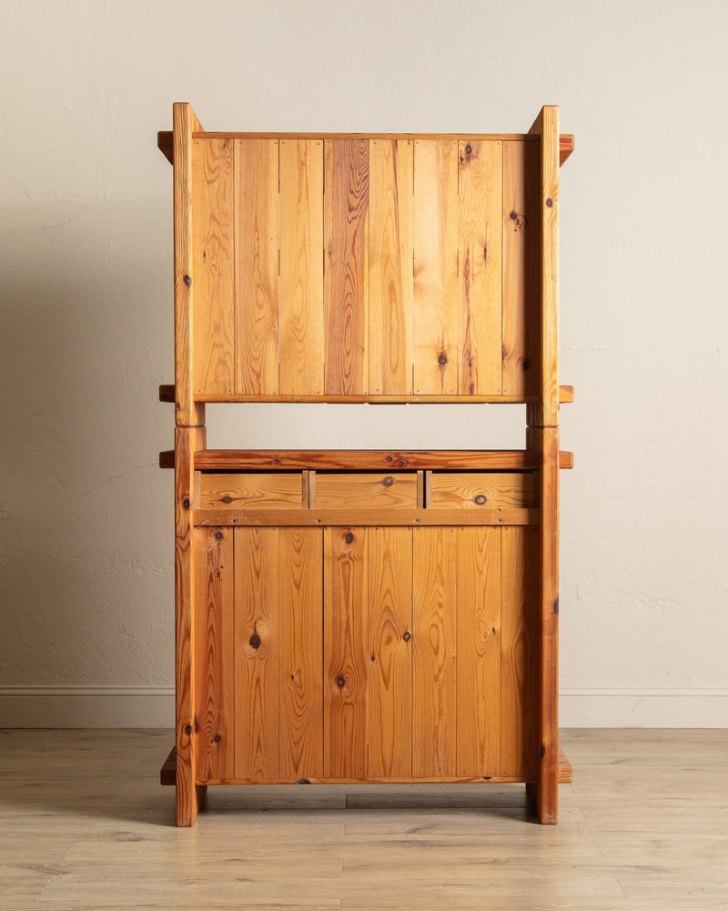 Brutalist Pine Christian IV Cabinet by Hans Fryndel, Denmark, 1970's - Lone Fox