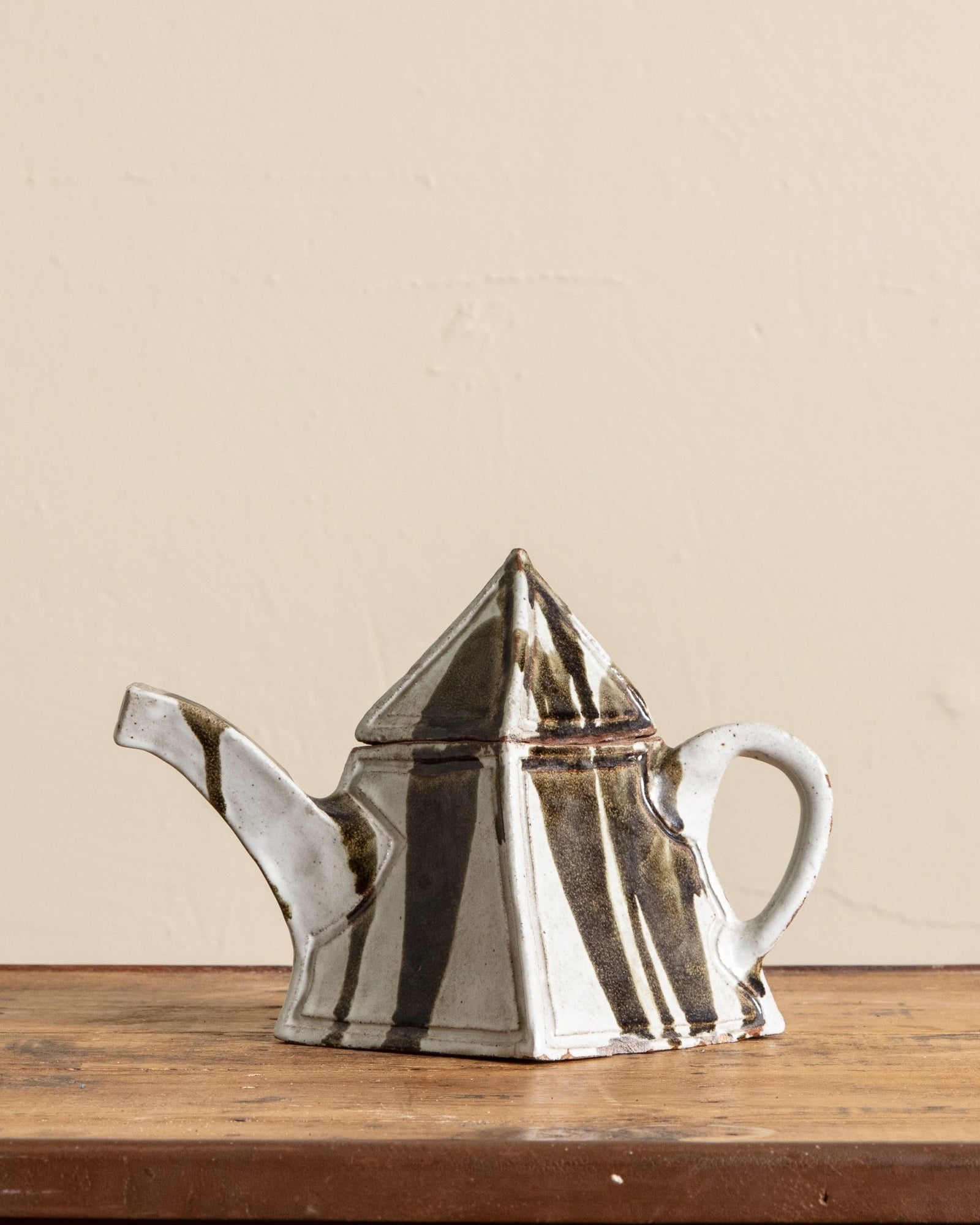 Cubist Studio Pottery Art Teapot, Signed, 1984 – Lone Fox