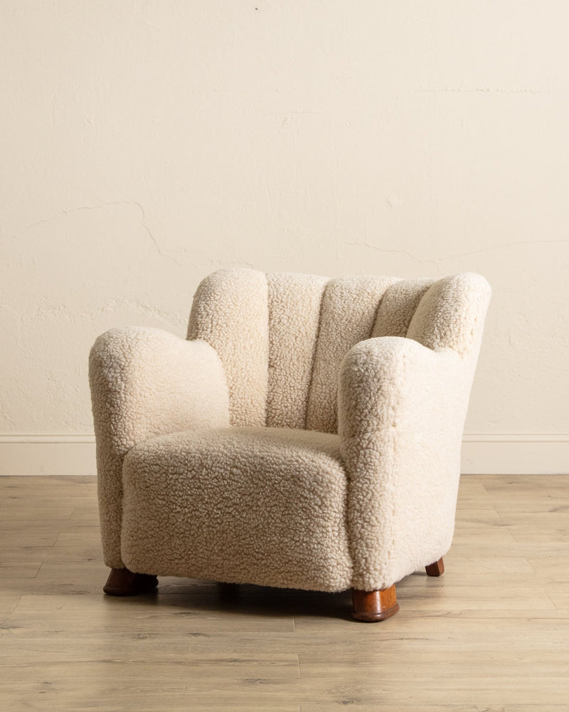 Danish Lambs Wool Easy Chair Manner of Flemming Lassen, Denmark, 1930's - Lone Fox