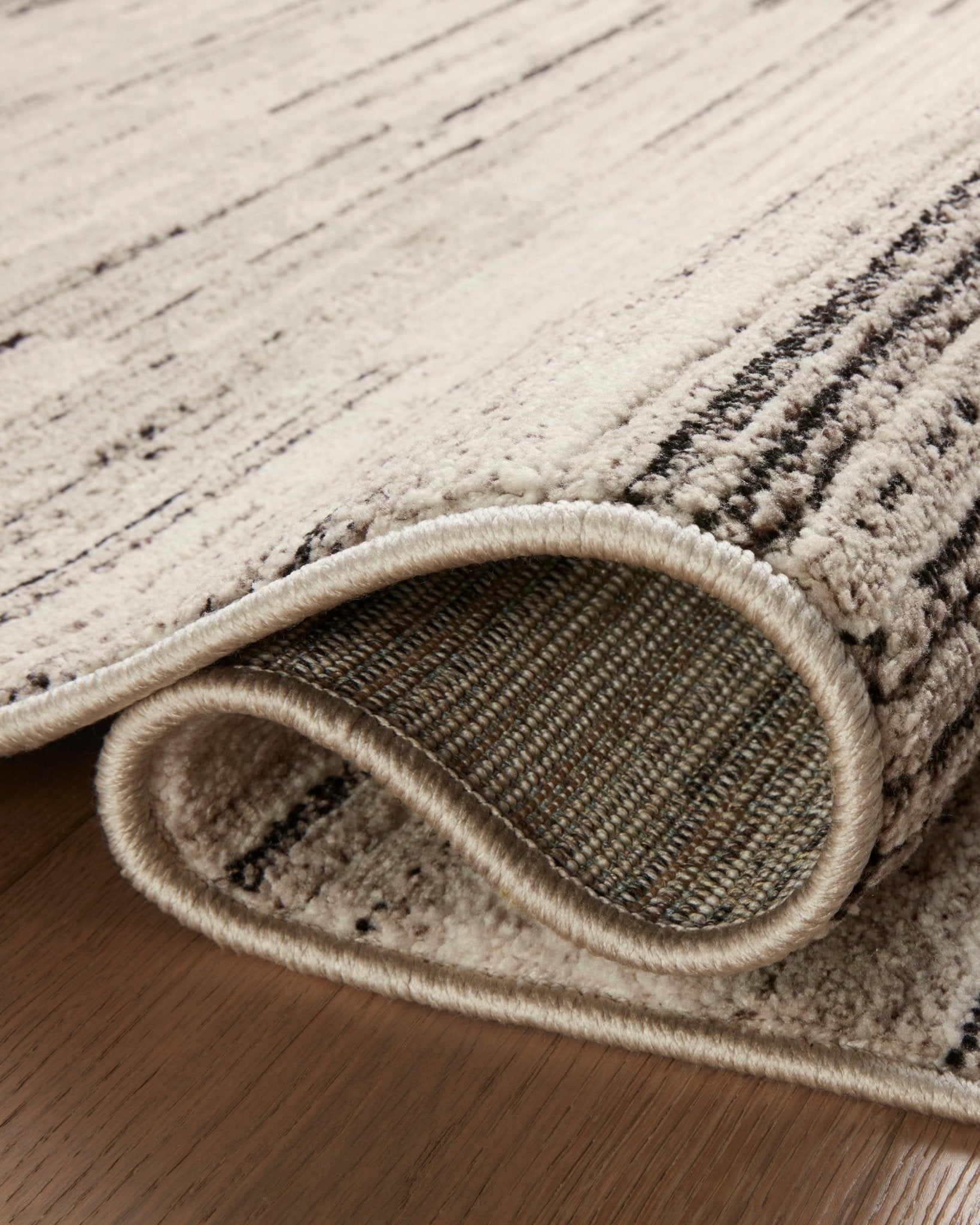 Darby Rug – Lone Fox