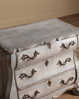 Dutch Kettle Base Painted Commode w/ Brass Fittings, Early 19th Century - Lone Fox