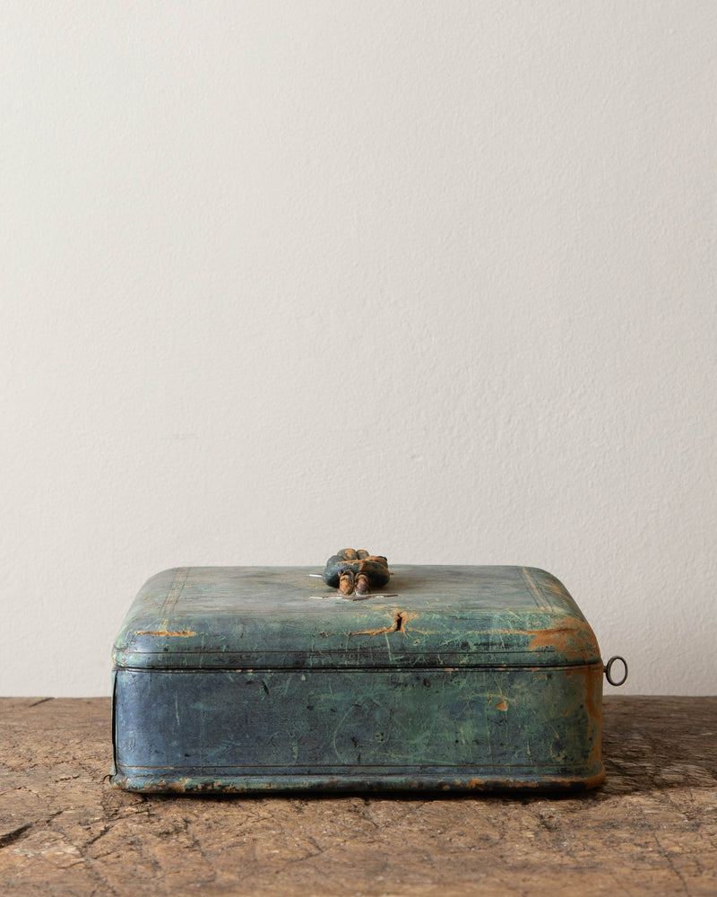 English Victorian Leather Box From 1880 - Lone Fox