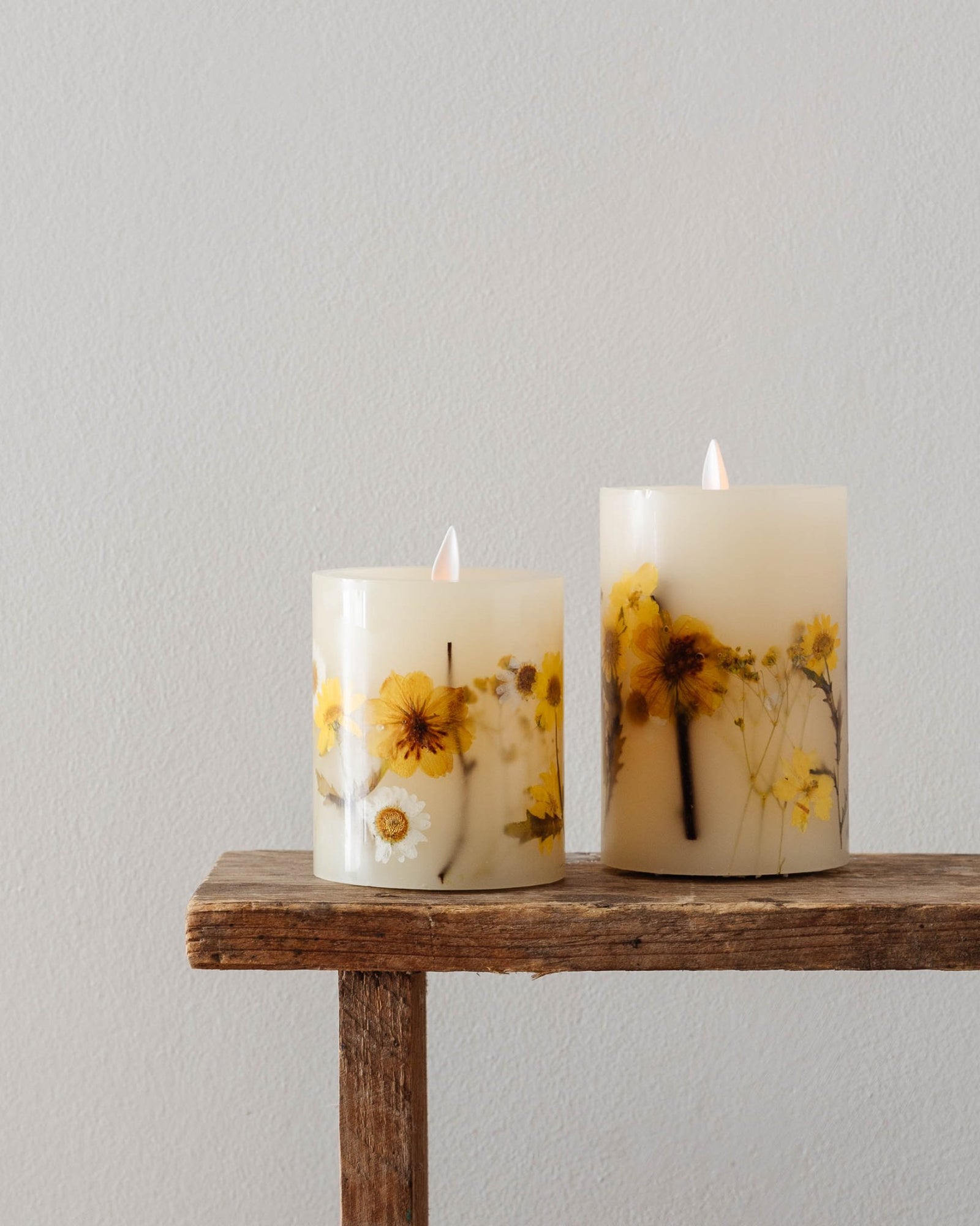 Daisy & Botanical Flameless Pillar Candle Large