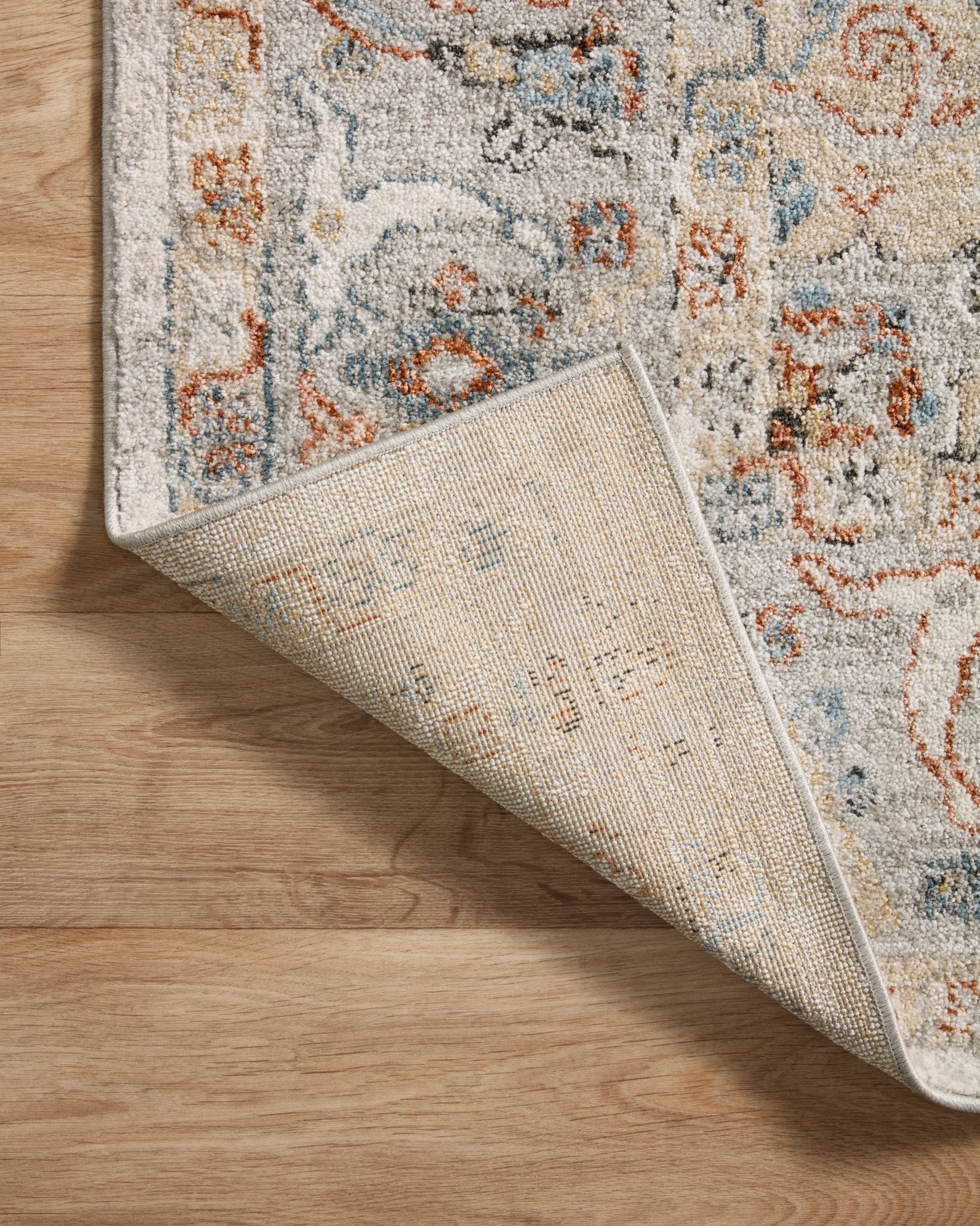 Ives Rug – Lone Fox