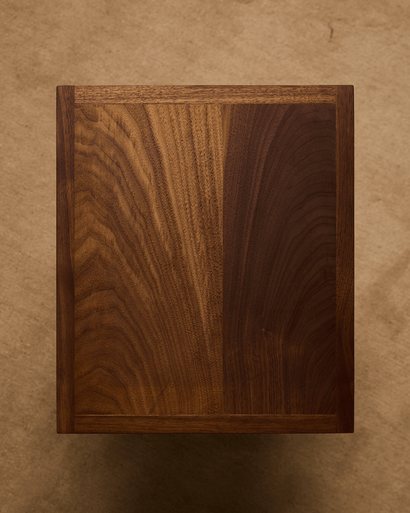 Jura Pedestal - Lone Fox
