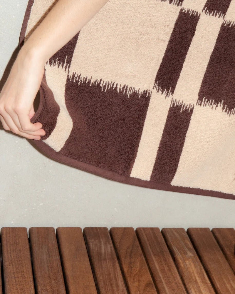 Karin Bath Towel - Lone Fox