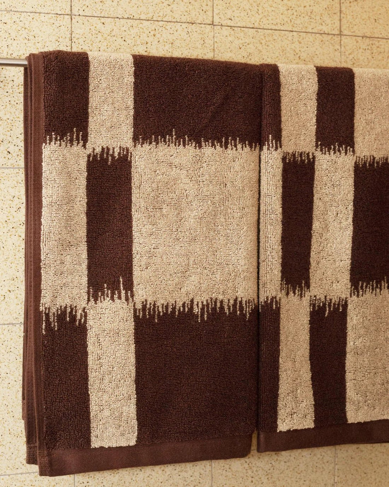 Karin Hand Towel - Lone Fox