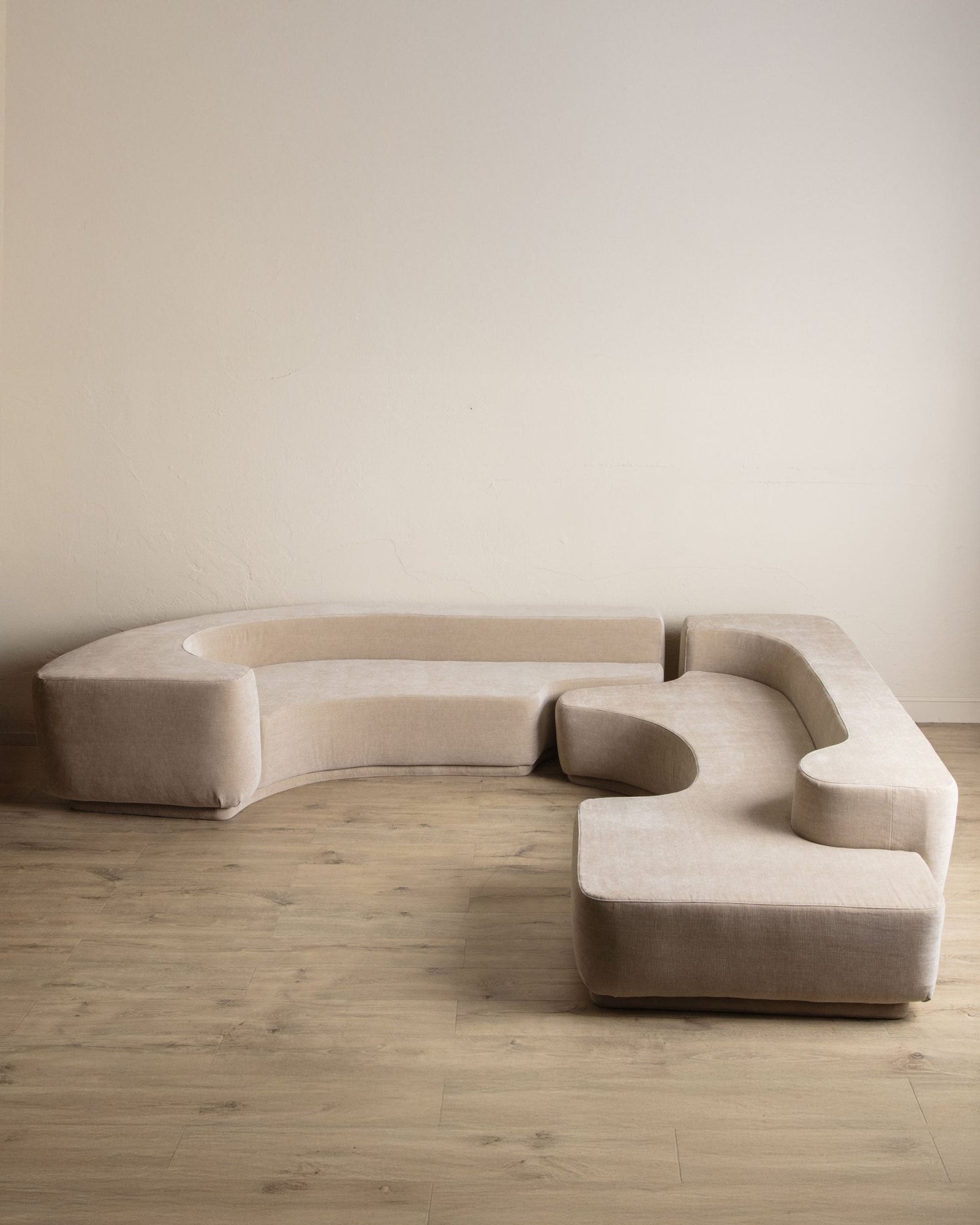 Lara Sectional in Ivory Chenille by Roberto Pamio & Renato Toso