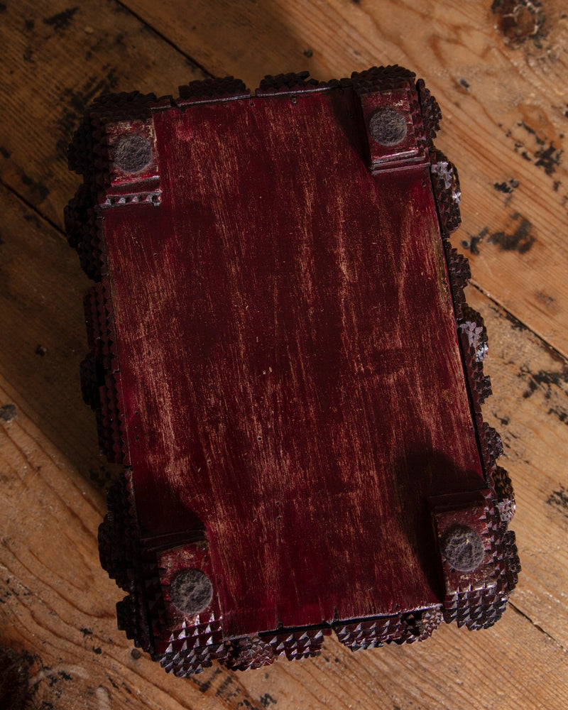 Large Diamond Tramp Art Box, 19th Century - Lone Fox
