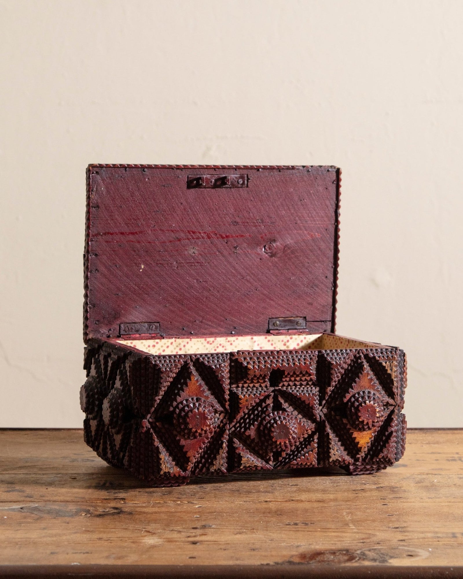 Large Diamond Tramp Art Box, 19th Century – Lone Fox