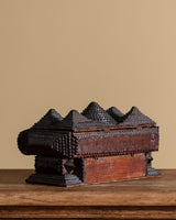Large Double Layer Pyramid Tramp Art Box, USA, Late 19th Century - Lone Fox