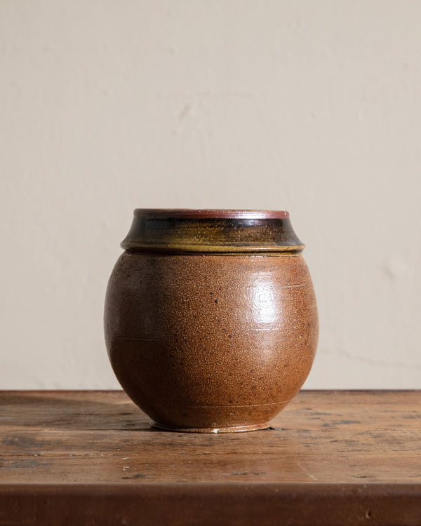 Large Round Studio Vase w/ Olive Rim, Signed - Lone Fox