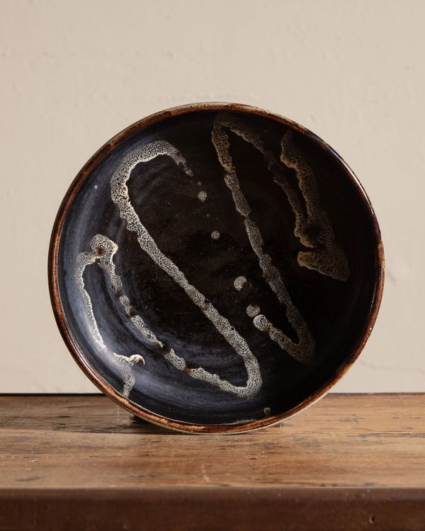 Large Shallow Studio Fruit Bowl in Black/White, Signed - Lone Fox