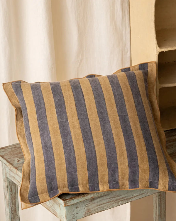 Linen Runyon 20x20" Pillow Cover - Lone Fox