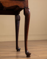 Oak Dressing Table w/ Cabriole Legs, England, Early 18th Century - Lone Fox