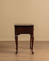 Oak Dressing Table w/ Cabriole Legs, England, Early 18th Century - Lone Fox