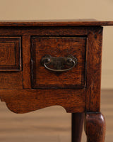 Oak Dressing Table w/ Cabriole Legs, England, Early 18th Century - Lone Fox