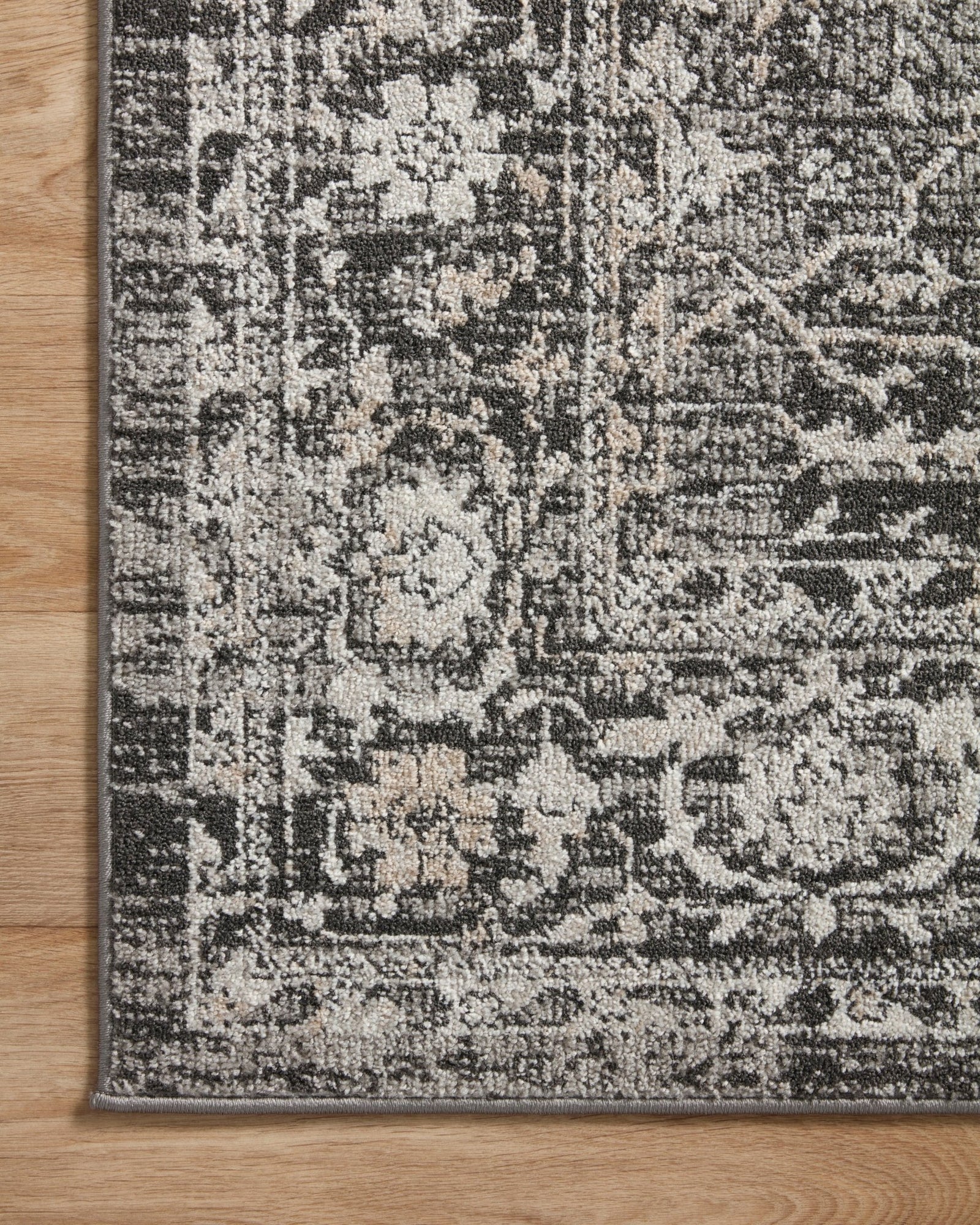 Odette Rug – Lone Fox
