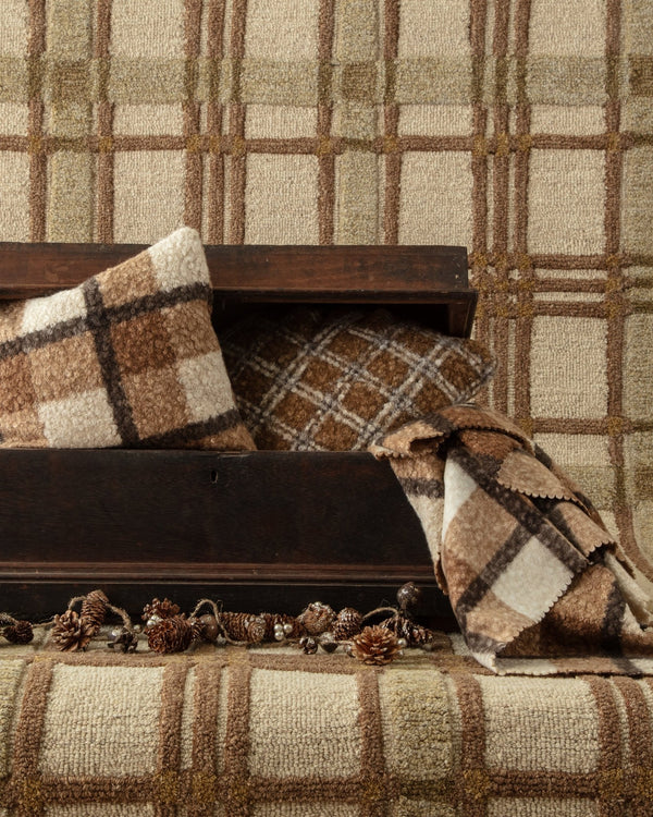 Otto Plaid Scallop Edge Sherpa Throw - Lone Fox