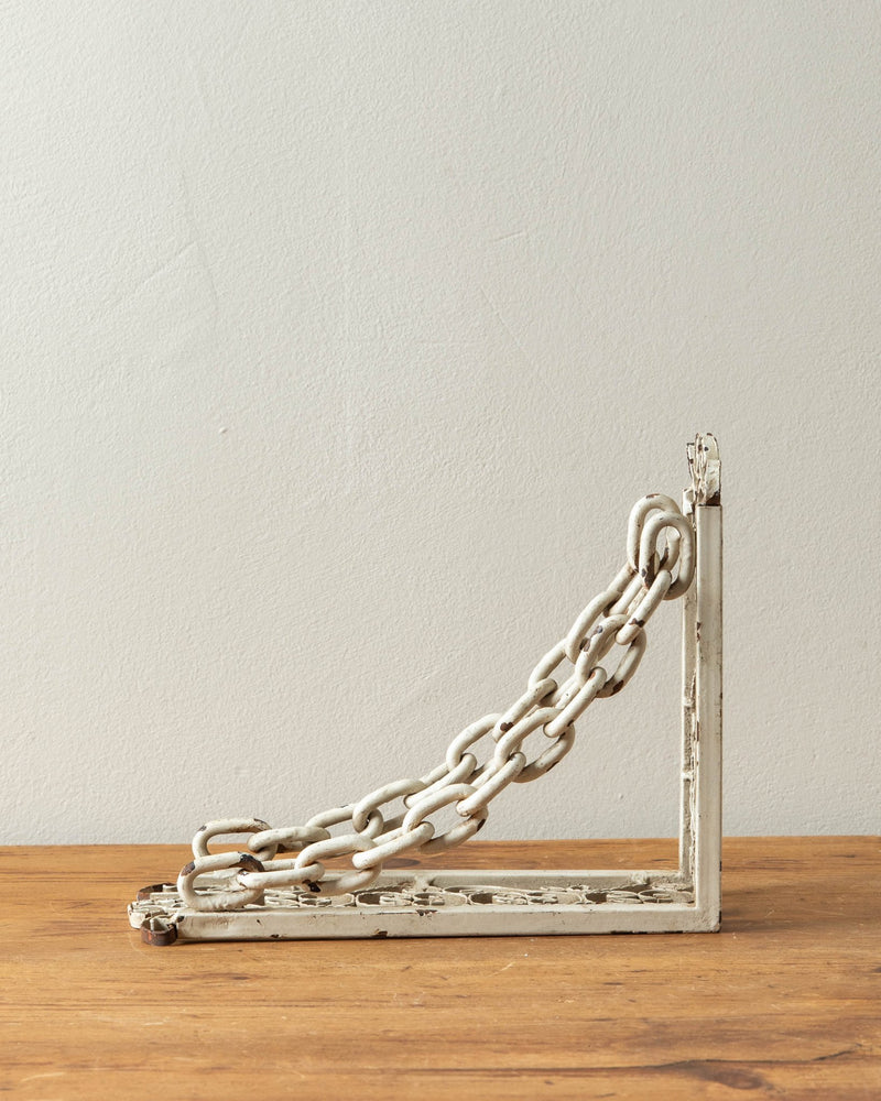 Painted Metal Chain Bookend - Lone Fox