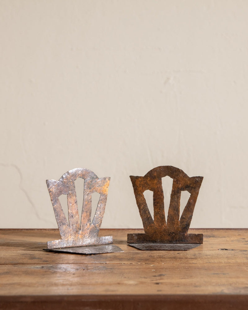 Pair of Arts & Crafts Hammered Copper Bookends, 1920's - Lone Fox