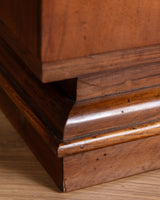 Pair of Italian Art Deco Figured Walnut Nightstands, Italy, 1930s - Lone Fox