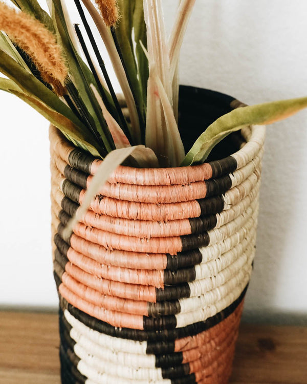 Peach Lenora Raffia Vase - Lone Fox