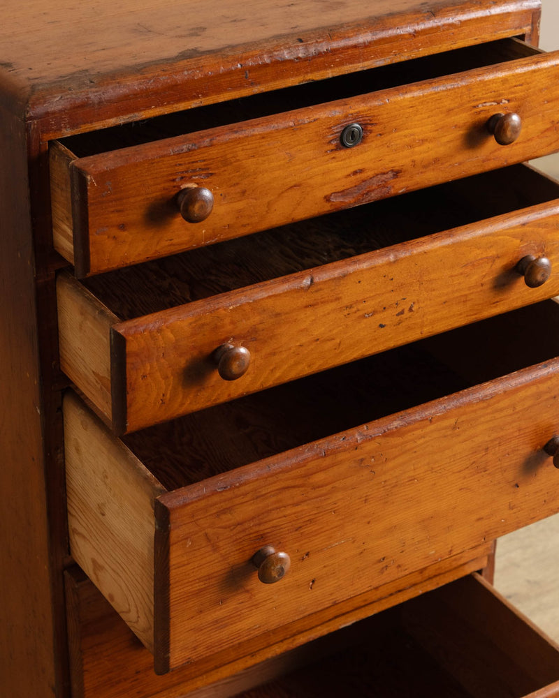 Petite Oak 5 Drawer Dresser - Lone Fox