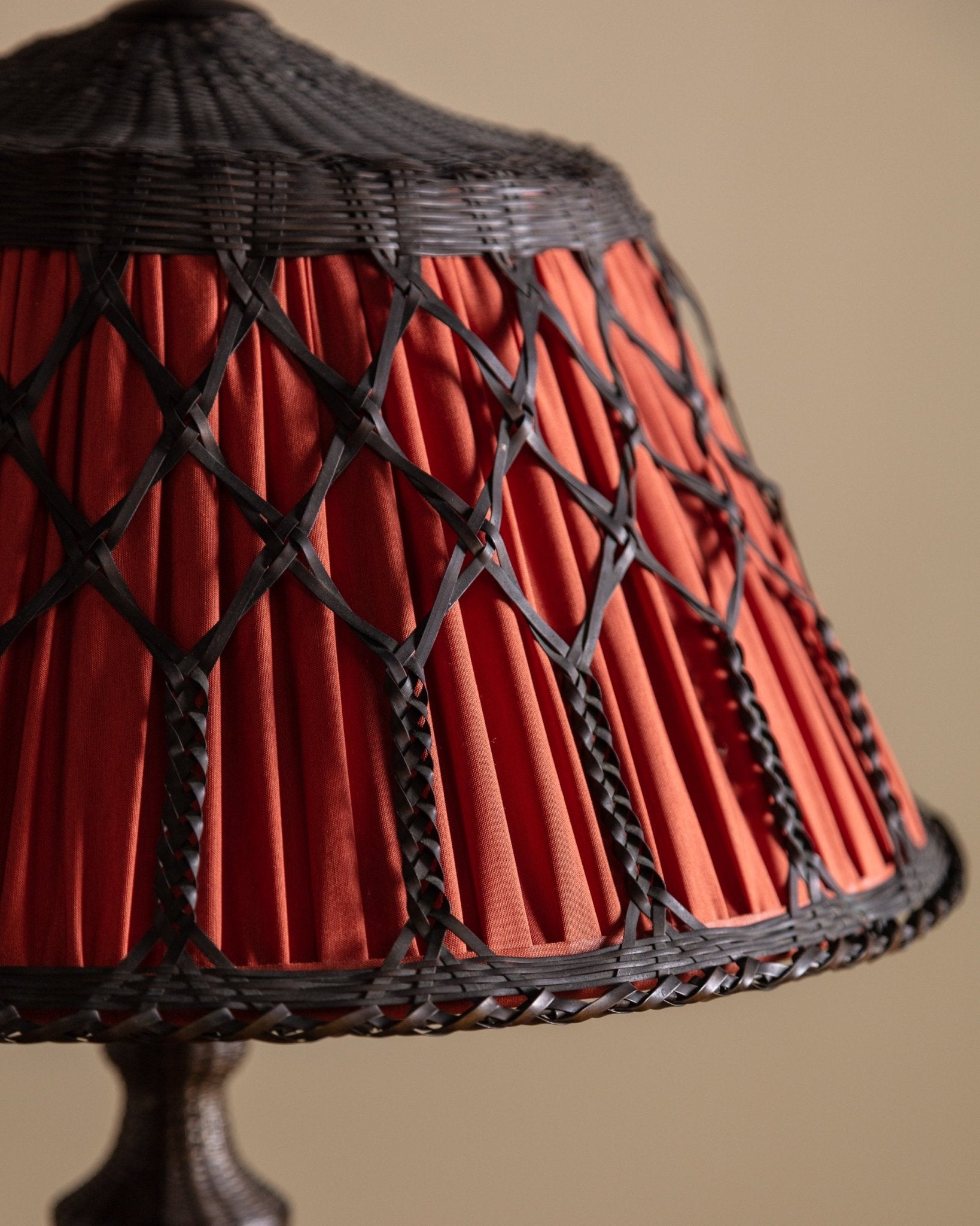 Rare Woven Brass Arts & Crafts Table Lamp, Europe, 1920's – Lone Fox