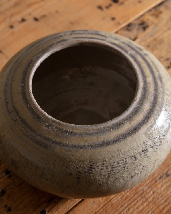 Round Low Grey Studio Vase, Signed - Lone Fox