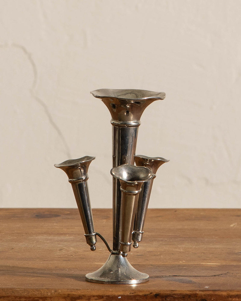 Scallop Trumpet Vase w/ Removable Bud Vases - Lone Fox